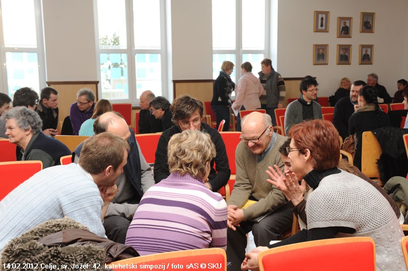 Katehetski simpozij 2012 - foto SKU - s. Aleša Stritar