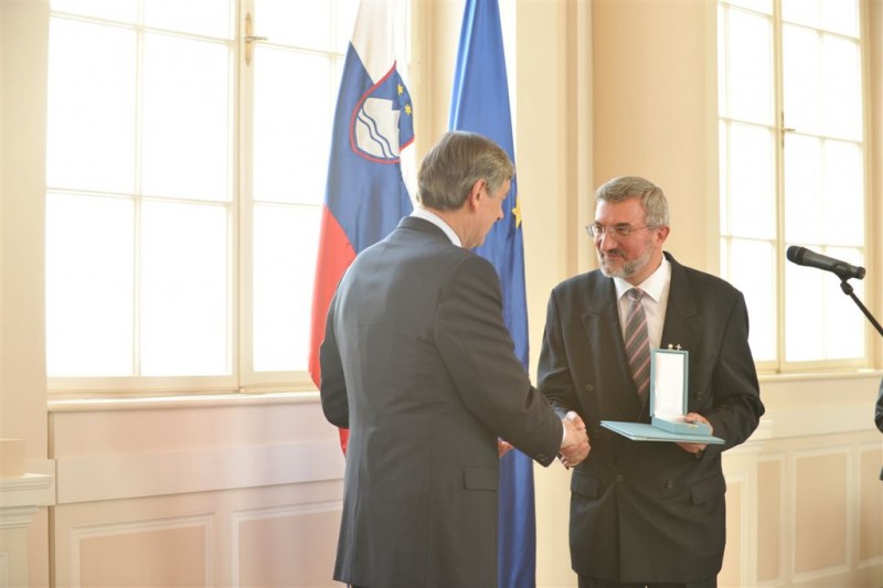 Predsednik dr. Danilo Türk in p. Ciril Božič - foto Tatjana Splichal