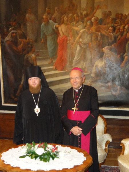 Škof Sava Voskresenski in ljubljanski nadškof metropolit in predsednik Slovenske škofovske konference msgr. dr. Anton Stres