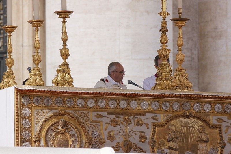 Sveta maša papeža Frančiška ob nastopu petrinske službe rimskega škofa - Foto p. Robert Bahčič OFM