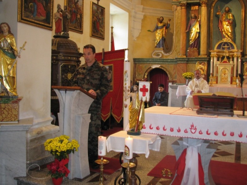 Dejan Glavač, pastoralni asistent Slovenske vojske, na slovesnosti v Studenem