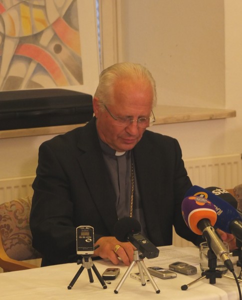 Novomeški škof in predsednik SŠK msgr. Andrej Glavan