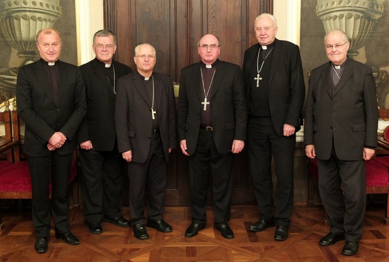 Člani SŠK in apostolski nuncij v RS