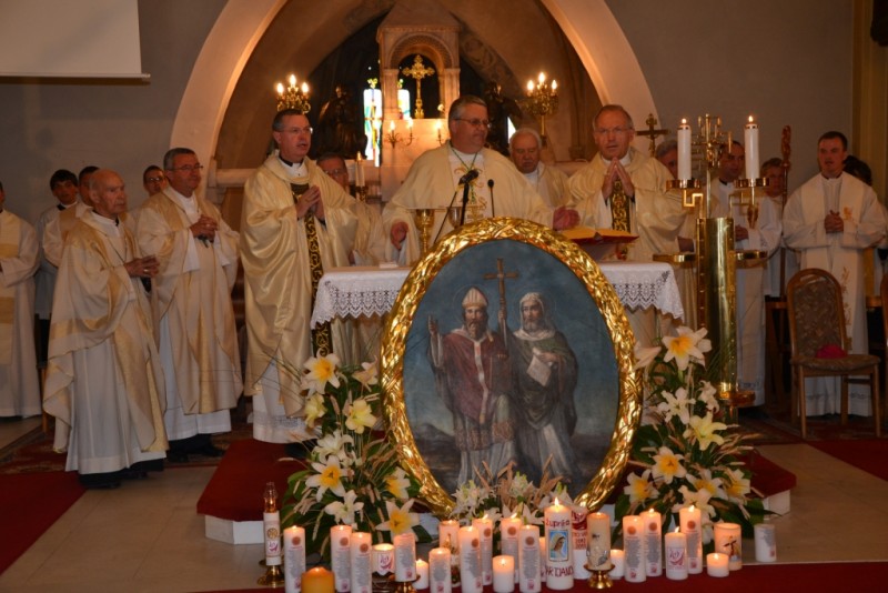 Sveče leta vere župnij soboške škofije na slovesnosti