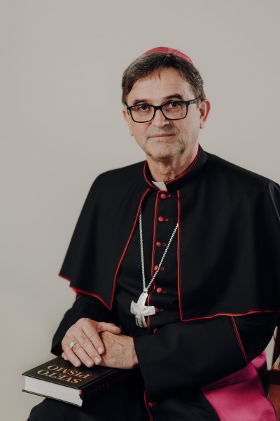 Msgr. dr. Maksimilijan Matjaž, celjski škof, član Stalnega sveta Slovenske škofovske konference 