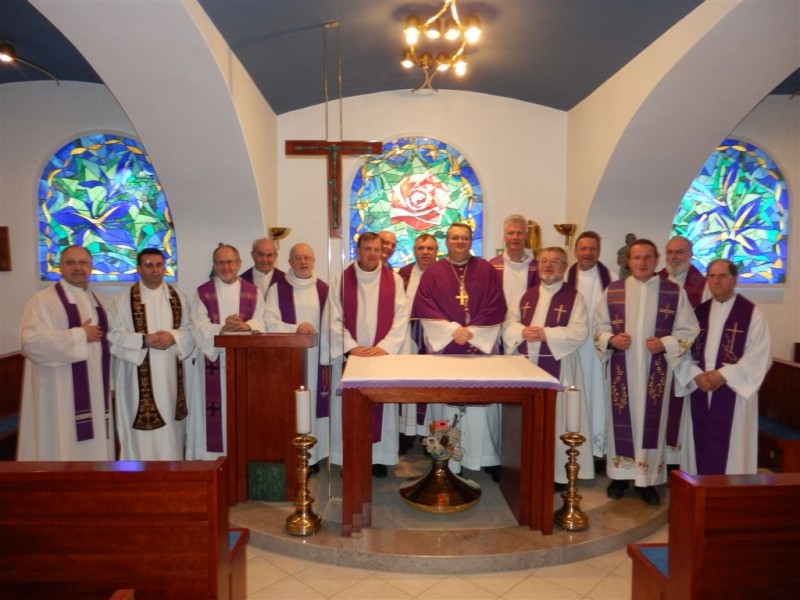 Izseljenski duhovniki s škofom Štumpfom v Celju