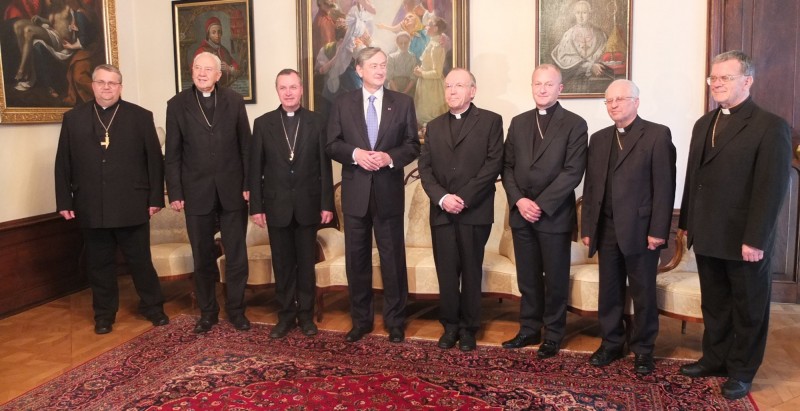 Škofje s predsednikom republike
