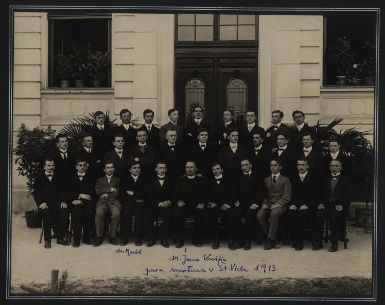 Maturanti v Zavodu sv. Stanislava leta 1913