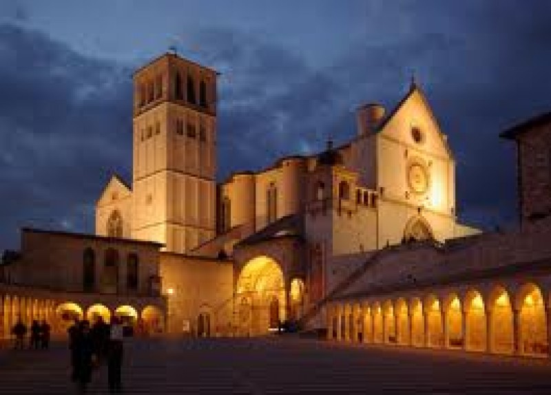 Bazilika v Assisiju - vir - splet