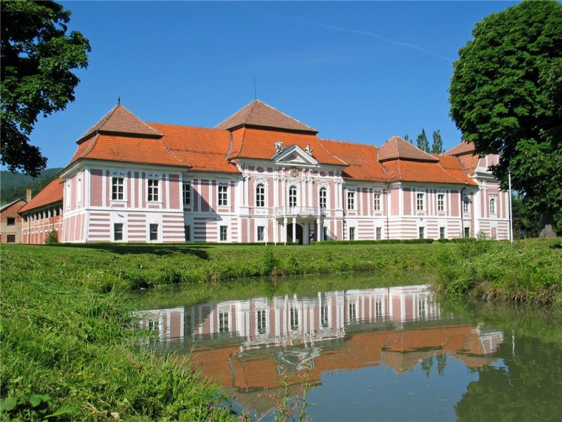Dvorec Betnava - vir - spletna stran Maribor Pohorje