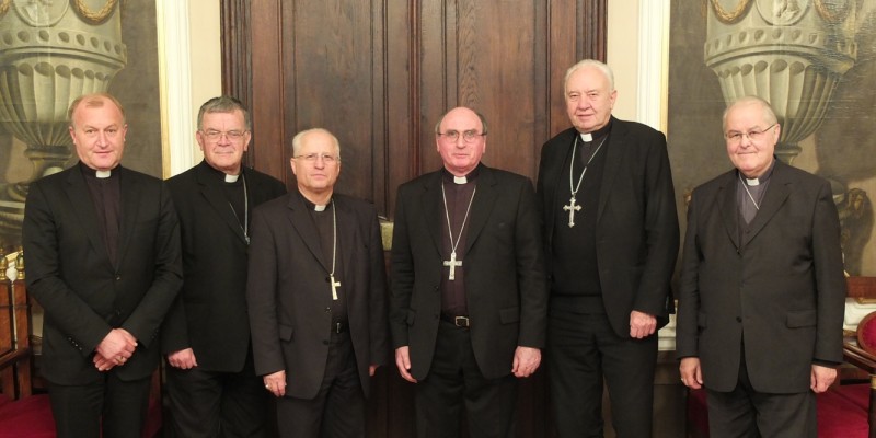 Člani SŠK in apostolski nuncij v RS