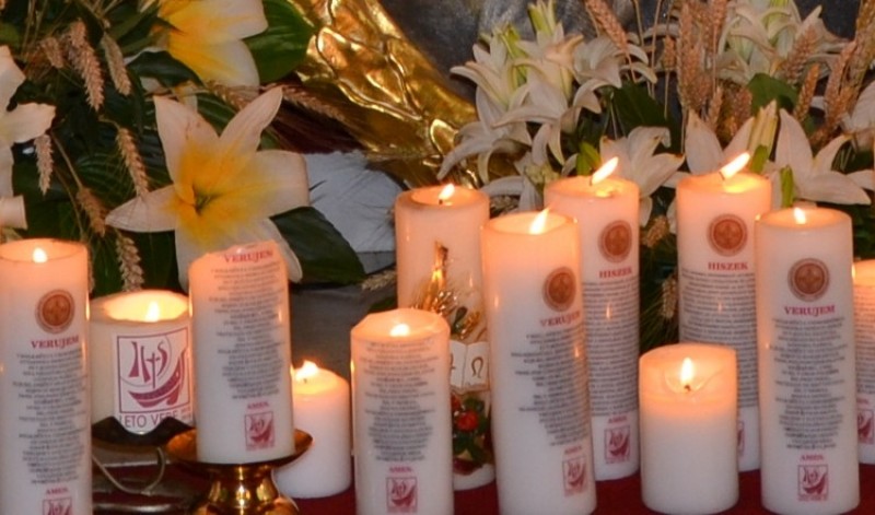 Sveče leta vere župnij soboške škofije na slovesnosti
