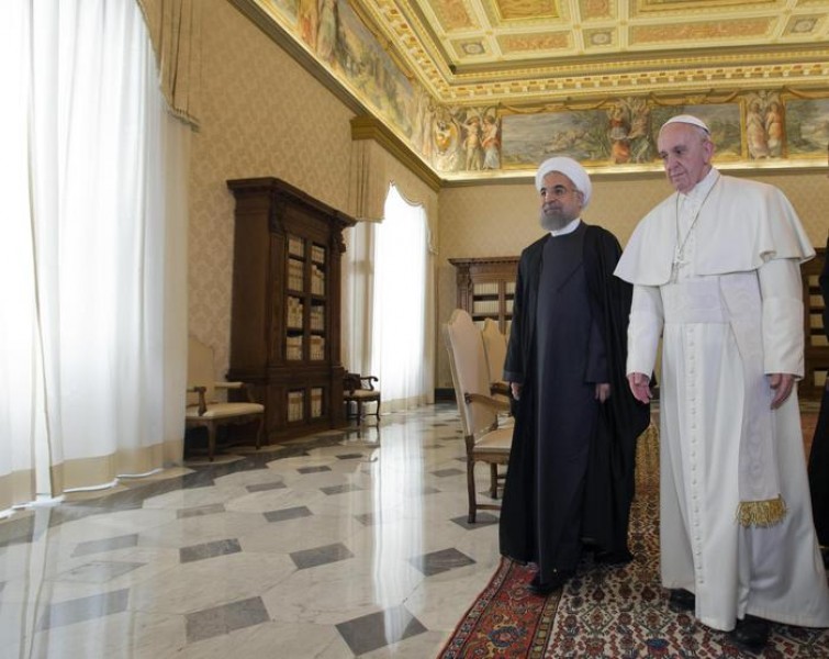 Papež Frančišek je v torek, 26. januarja 2016, v vatikanski apostolski palači sprejel v avdienco predsednika Islamske republike Iran Hassana Rouhanija. 