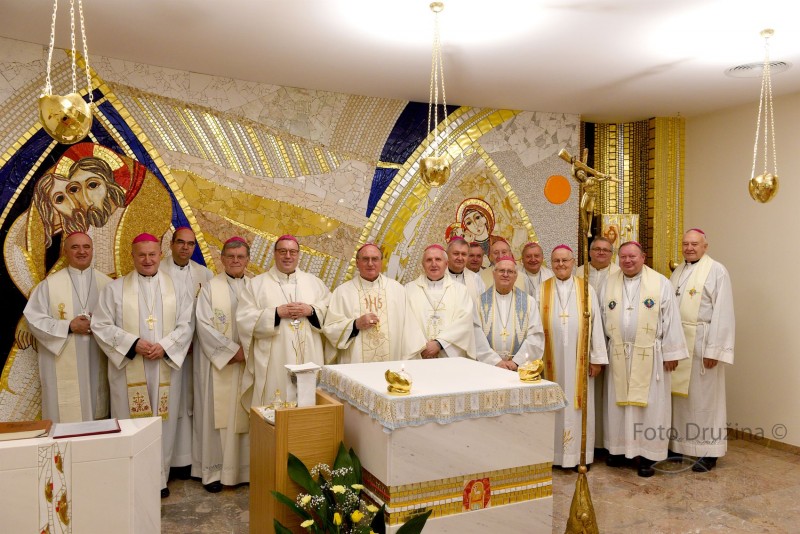Slovenski škofje