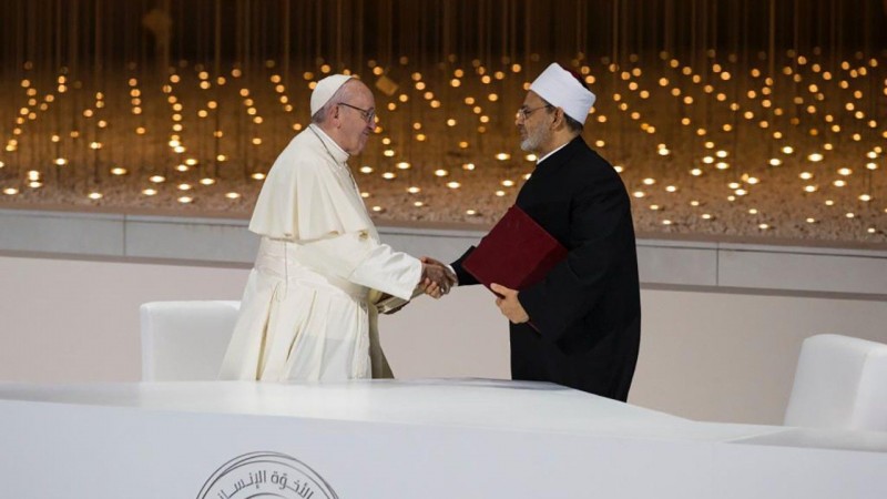 Podpis skupne izjave papeža Frančiška in velikega imama Al-Azhara Al-Tayyiba - Foto: Vatican News