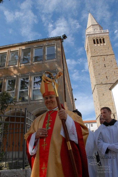 Škof Metod Pirih je bil škof ordinarij Škofije Koper med letoma 1987 in 2012 - Foto: Družina
