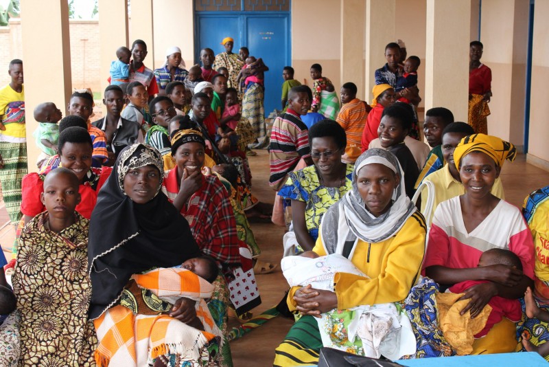 Preventiva v zdravstvenem centru v Burundiju, podprtem iz akcije Za srce Afrike in MZZ