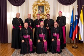 Izjava slovenskih škofov ob spremembah Zakona o verski svobodi